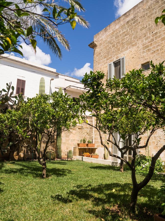 Palazzo Morisco Bed & Breakfast Gagliano del Capo Exterior photo
